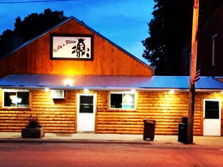 Kellys Place | restaurant | 222 W Main St, Tiskilwa, IL 61368, USA | 8156464773 OR +1 815-646-4773