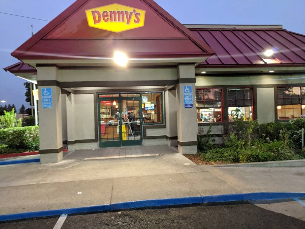 Dennys | restaurant | 8707 Elk Grove Blvd, Elk Grove, CA 95624, USA | 9166862054 OR +1 916-686-2054