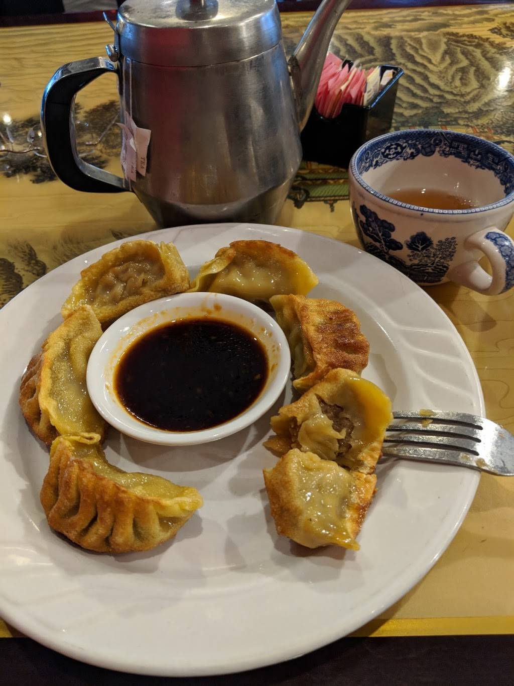 China Inn | restaurant | 4848 Twin City Hwy, Groves, TX 77619, USA | 4099622431 OR +1 409-962-2431