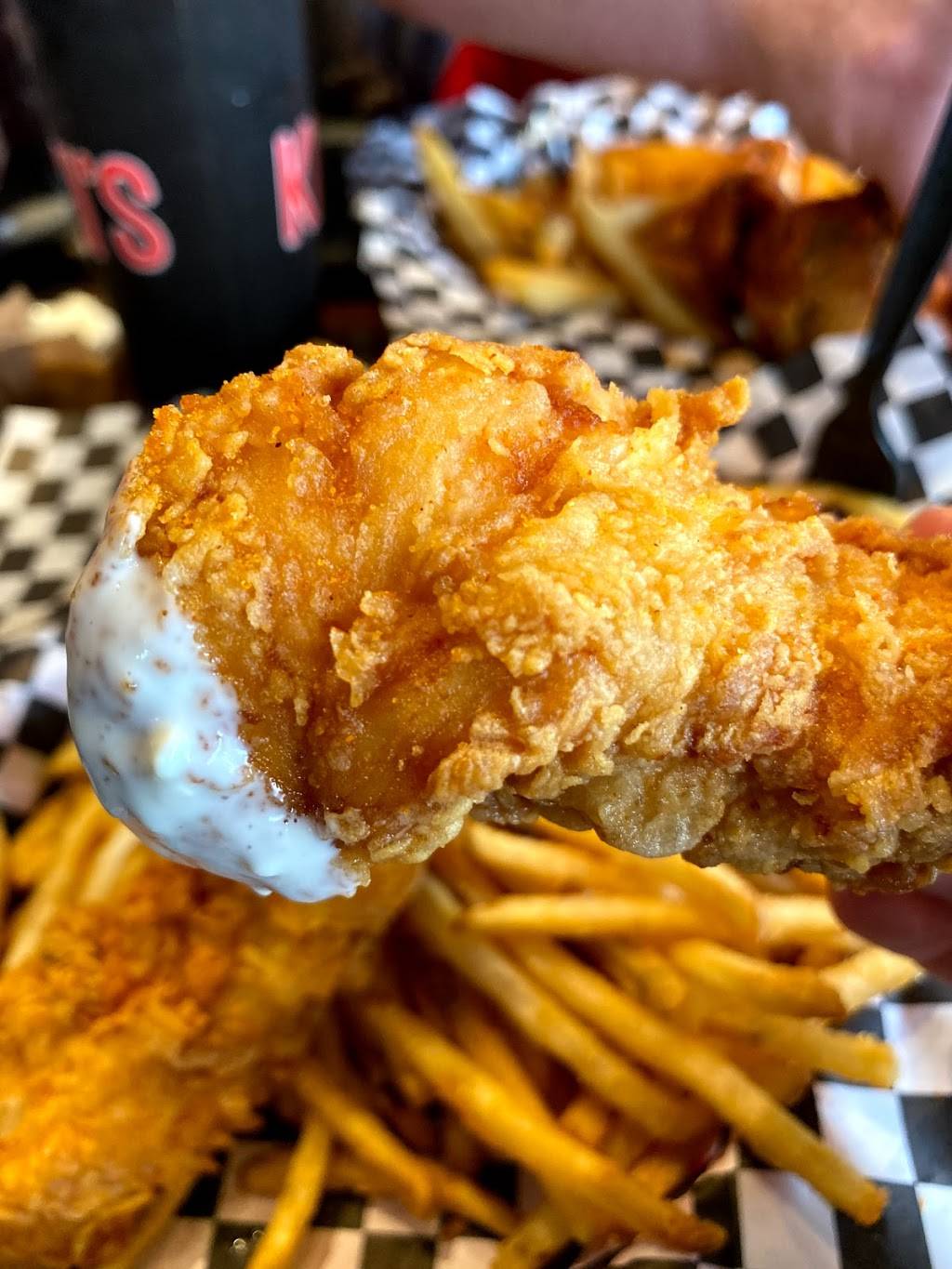 Kikis Chicken Place | restaurant | 1901 J St suite d, Sacramento, CA 95811, USA | 9163188119 OR +1 916-318-8119