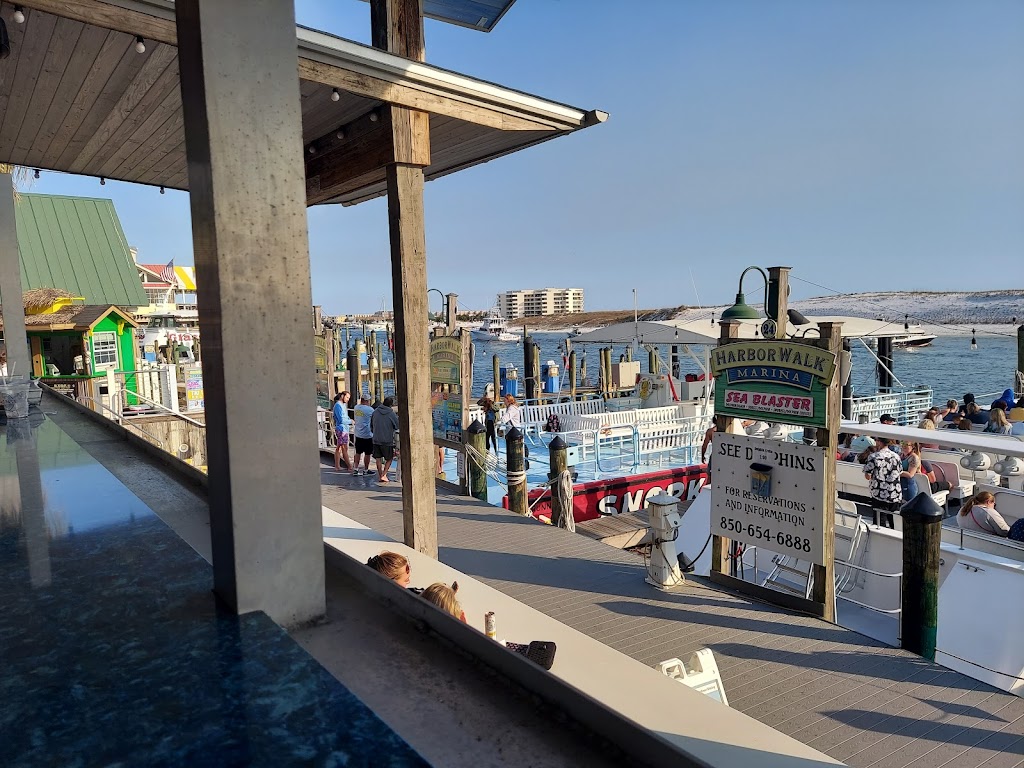 East Pass Seafood & Oyster House | restaurant | 56 Harbor Blvd, Destin, FL 32541, USA | 8504243507 OR +1 850-424-3507