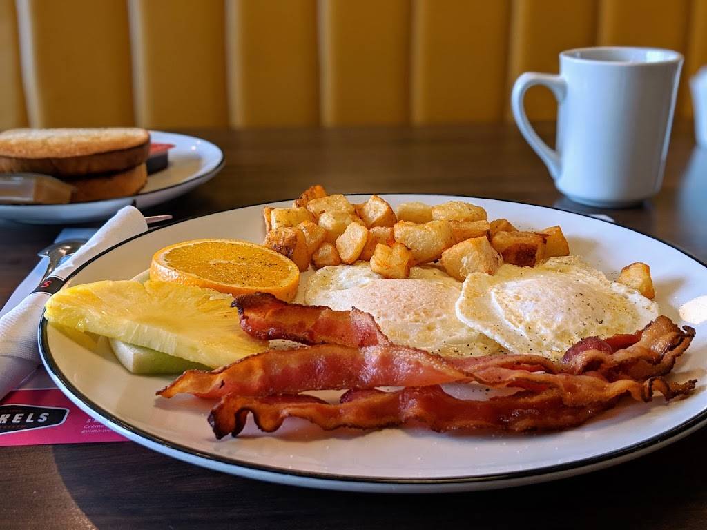 Nickels Deli Restaurants | restaurant | 462 Avenue Dorval, Dorval, QC H9S 3H7, Canada | 5146788939 OR +1 514-678-8939