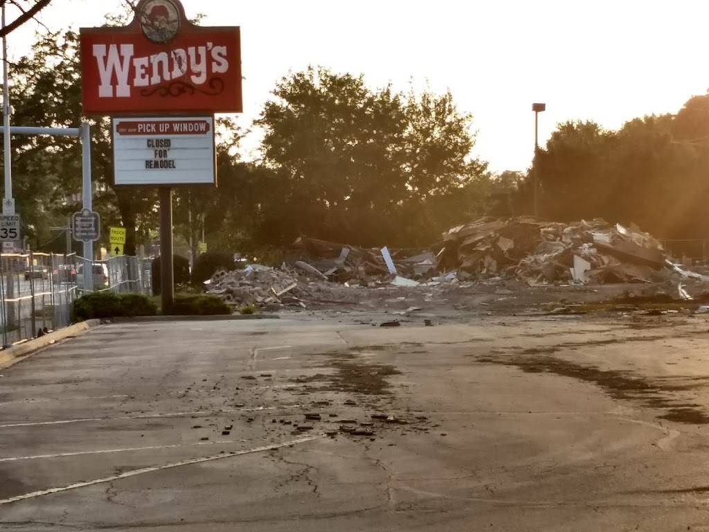 Wendys | restaurant | 1208 Armour Rd, North Kansas City, MO 64116, USA | 8162214670 OR +1 816-221-4670