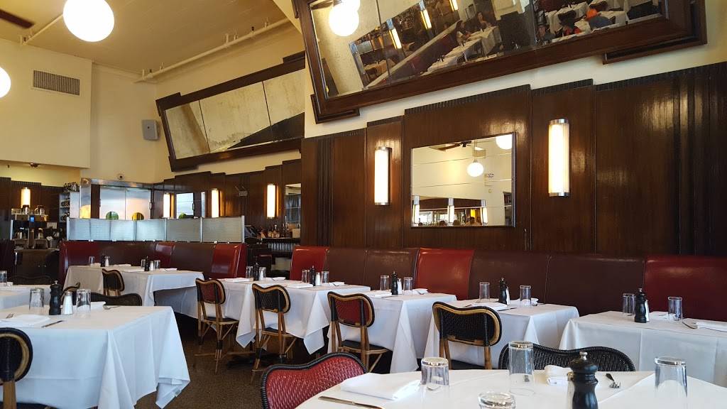 The Odeon | restaurant | 145 W Broadway, New York, NY 10013, USA | 2122330507 OR +1 212-233-0507