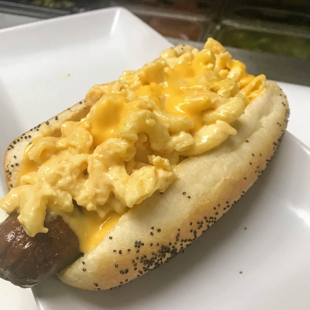 Saucy Dogs-Burgers-Tenders | restaurant | 1456 Bass Pro Drive, St Charles, MO 63301, USA | 6364931903 OR +1 636-493-1903