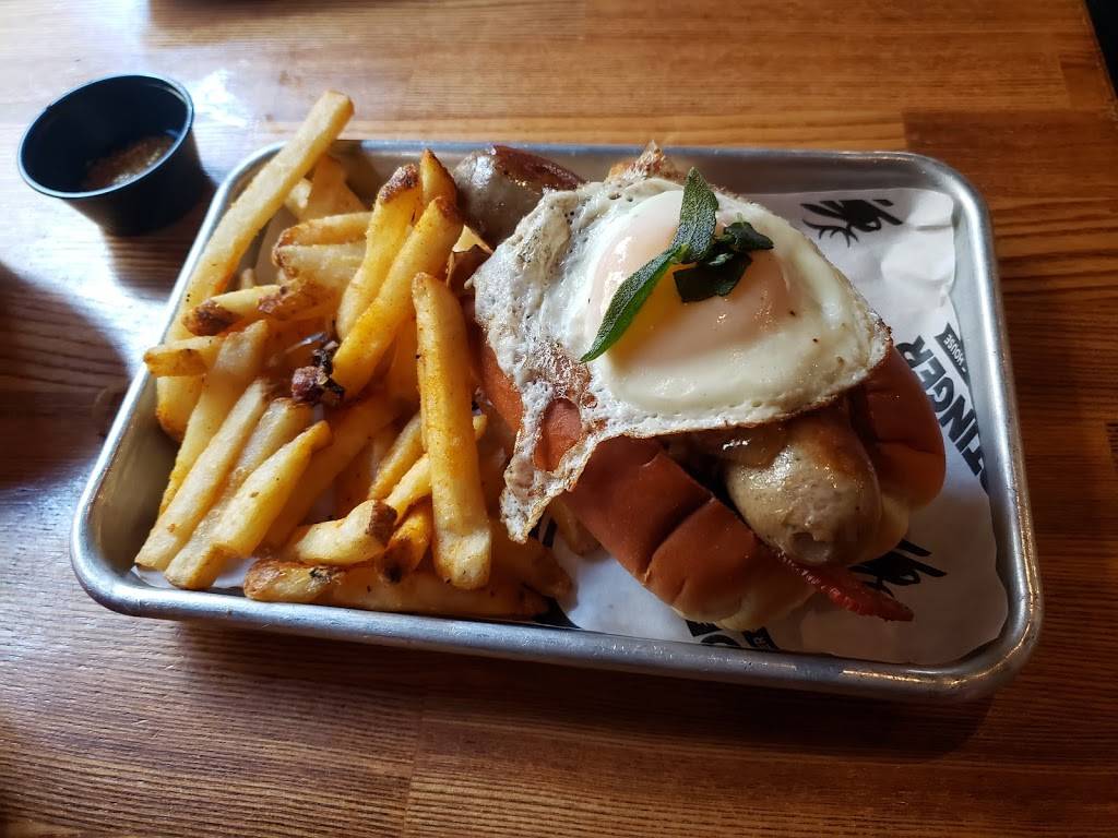 Hoptinger Bier Garden & Sausage House | restaurant | 333 1st St N, Jacksonville Beach, FL 32250, USA | 9042220796 OR +1 904-222-0796