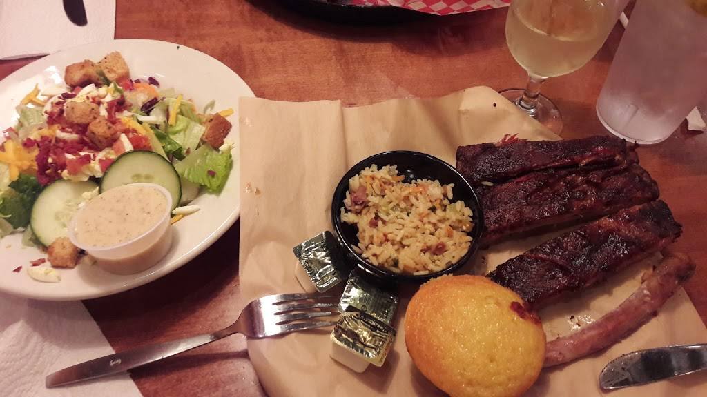 Famous Daves Bar-B-Que | restaurant | 2630 E Craig Rd, North Las Vegas, NV 89030, USA | 7023998000 OR +1 702-399-8000