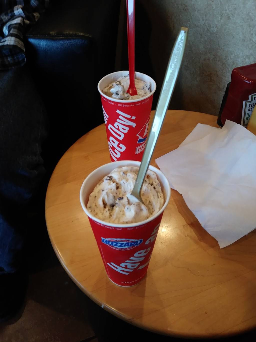 Dairy Queen | restaurant | 825 W Main St, Lewisville, TX 75067, USA | 9724366948 OR +1 972-436-6948