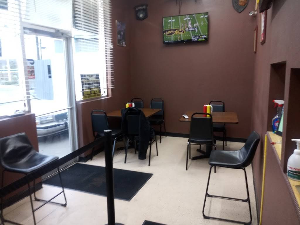 Wings R Kings | restaurant | 1137 Arkadelphia Rd, Birmingham, AL 35204, USA | 2057034560 OR +1 205-703-4560