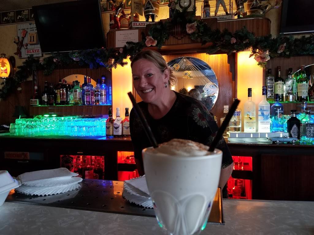 Club 22 | restaurant | N3925 Friendship Circle, Shawano, WI 54166, USA | 7155263800 OR +1 715-526-3800