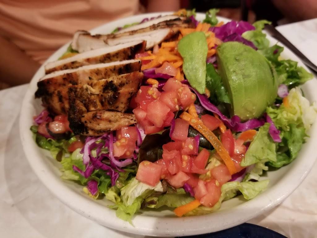 Chuys | restaurant | 9700 N Fwy Service Rd E, Fort Worth, TX 76177, USA | 8177416090 OR +1 817-741-6090