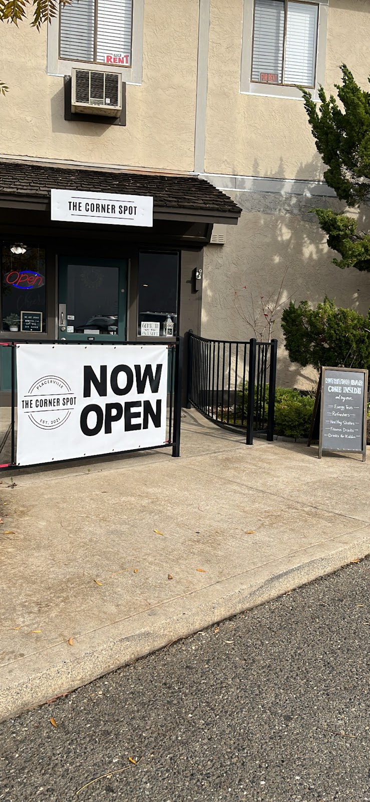 The Corner Spot | restaurant | 2864 Ray Lawyer Dr Unit 108, Placerville, CA 95667, USA | 5303242482 OR +1 530-324-2482