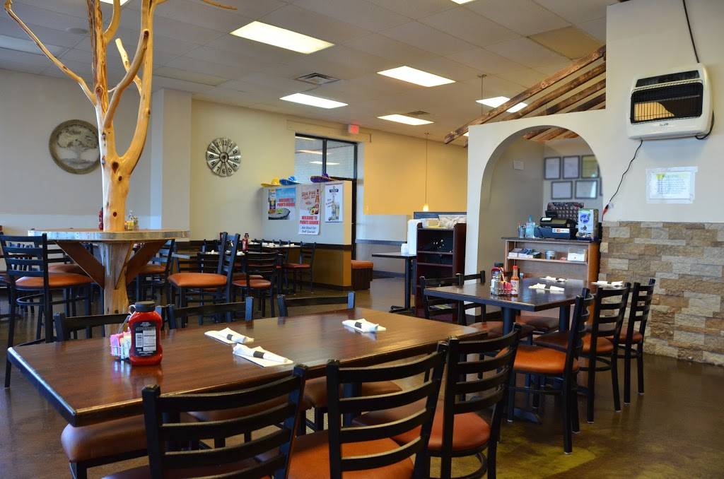 Puente Grande | restaurant | 2022 N Locust Ave, Lawrenceburg, TN 38464, USA | 9312447575 OR +1 931-244-7575