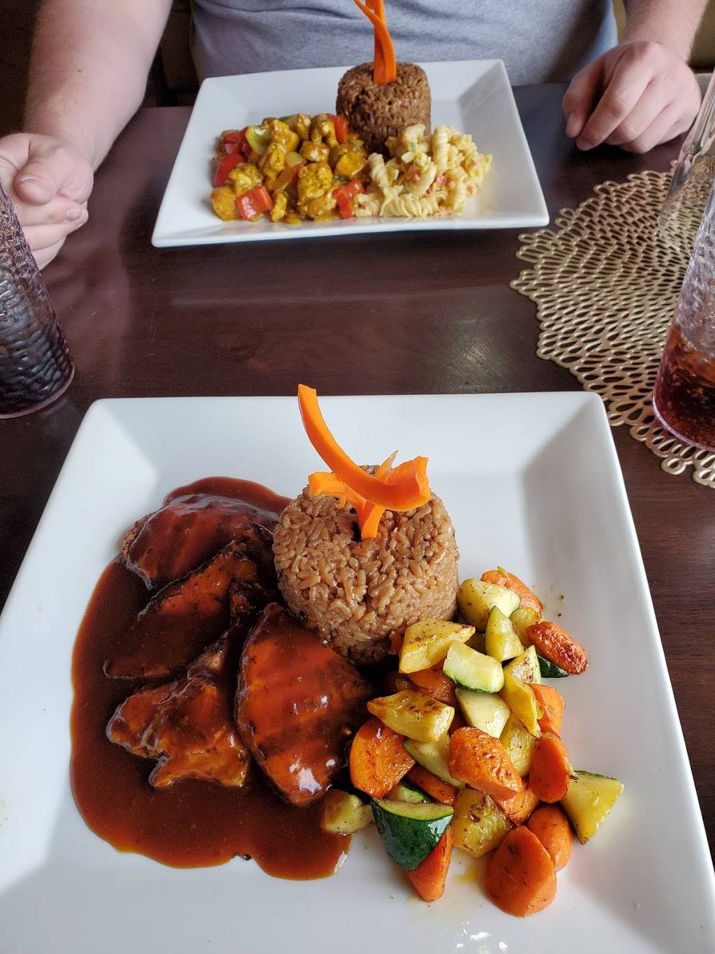 One Love Cuisine | restaurant | 6 Lebanon St, Sanford, ME 04073, USA | 2078501024 OR +1 207-850-1024