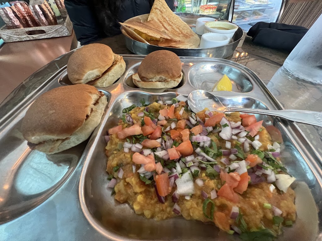 Far Eats Cafe | restaurant | 400 2nd Ave W suite 100, Seattle, WA 98119, USA | 2067081769 OR +1 206-708-1769