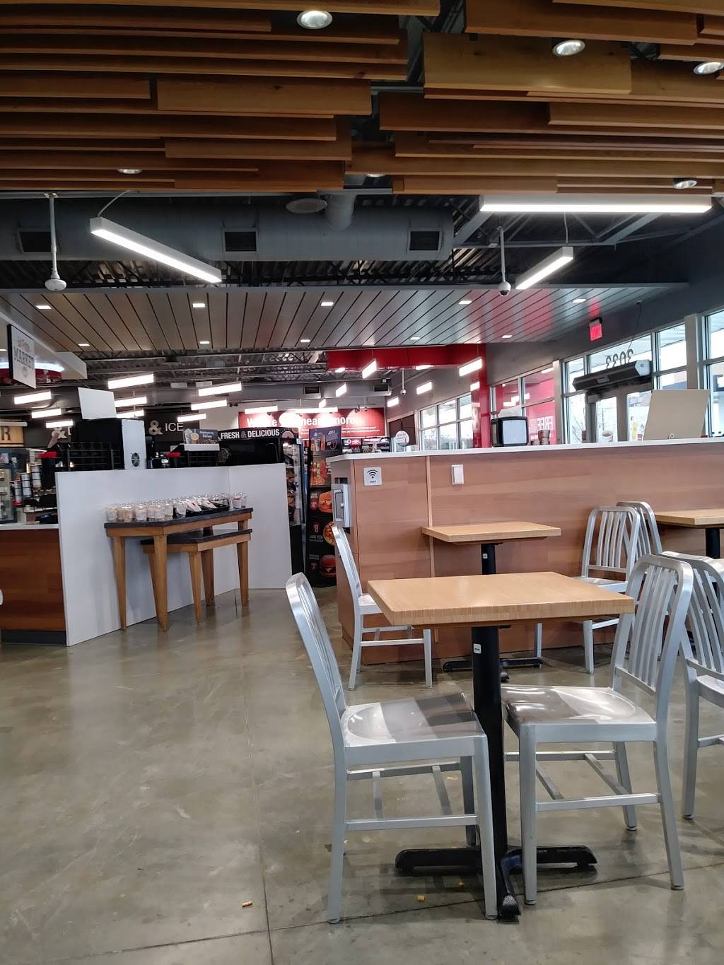 Kum & Go | meal takeaway | 3033 8th Ave, Evans, CO 80620, USA | 9703529268 OR +1 970-352-9268