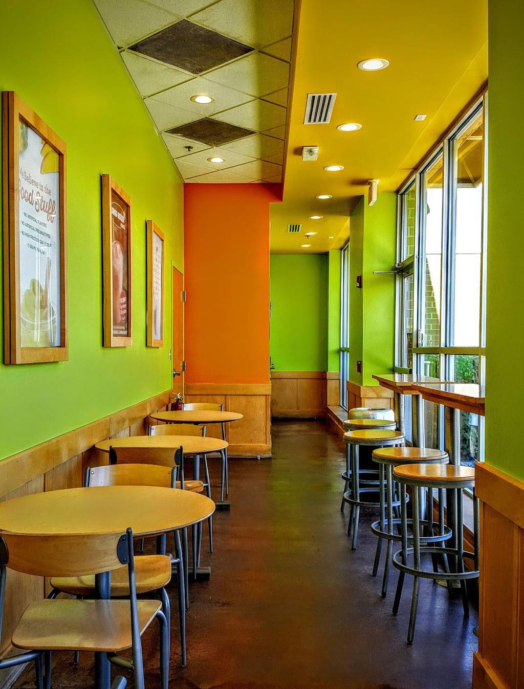 Jamba Juice Orland Park | restaurant | 15159 South La Grange Road #400, Orland Park, IL 60462, USA | 7083641054 OR +1 708-364-1054