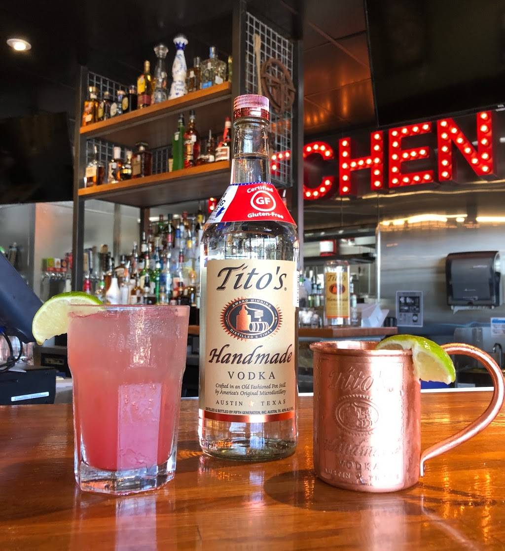 THE GIT OUT BAR AND KITCHEN | restaurant | 4930 S Congress Ave C-304, Austin, TX 78745, USA | 5123557470 OR +1 512-355-7470