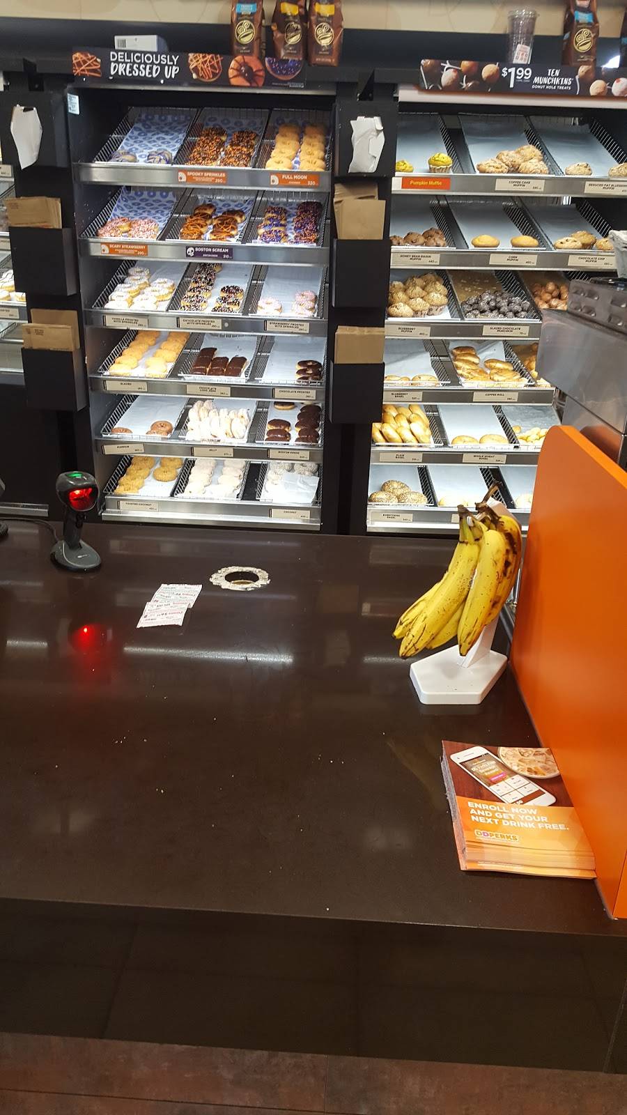 Dunkin Donuts | cafe | 1465 W 95th St, Chicago, IL 60643, USA | 7739418586 OR +1 773-941-8586