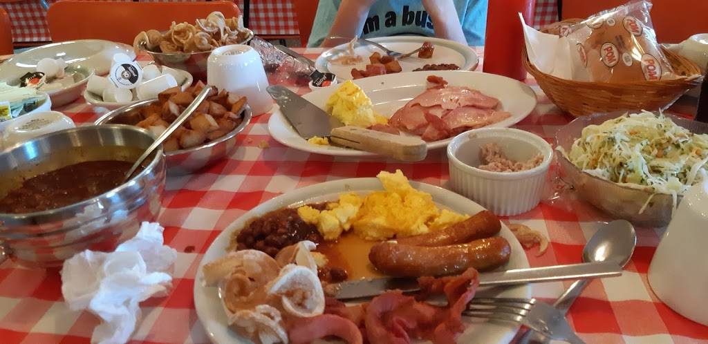 Erablière St-Valentin | restaurant | 283 Chemin de la 3e-Ligne, Saint-Valentin, QC J0J 2E0, Canada | 4502913414 OR +1 450-291-3414