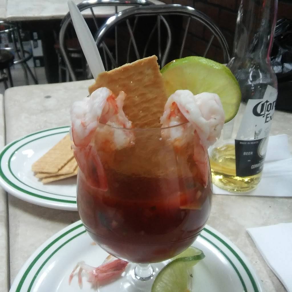 Empanadas Monumental | restaurant | 1971 University Ave, Bronx, NY 10453, United States | 3477264990 OR +1 347-726-4990