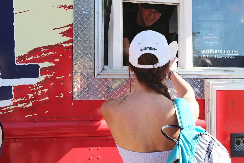 Curbside Grill | restaurant | 1 Grand Ave Building 19/24, San Luis Obispo, CA 93407, USA | 8057564942 OR +1 805-756-4942