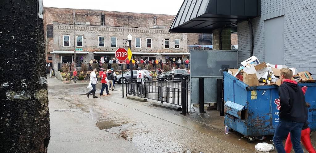 The Big Bar & Grill | restaurant | 1716 N High St, Columbus, OH 43201, USA | 6142941800 OR +1 614-294-1800