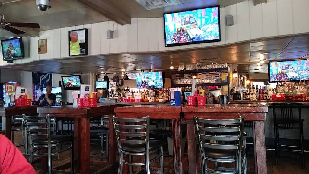 J J Knapps Tavern | restaurant | 67126 Gratiot Ave, Richmond, MI 48062, USA | 5867272498 OR +1 586-727-2498