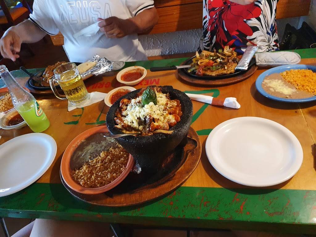 Zapote Mexican Grill | restaurant | 1421 Rees St, Breaux Bridge, LA 70517, USA | 3373321800 OR +1 337-332-1800