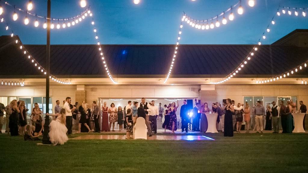 Prairie Links Golf Course & Event Center | restaurant | 19 Eagle Ridge Dr, Waverly, IA 50677, USA | 3192427675 OR +1 319-242-7675