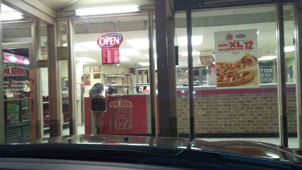 Papa Johns Pizza | restaurant | 3809 N Belt W, Belleville, IL 62226, USA | 6182571000 OR +1 618-257-1000