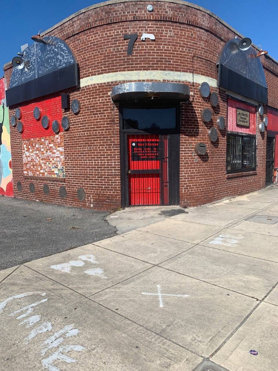 Evas 1925 Sports Bar & Grill | restaurant | 736 A Philip Randolph Blvd, Jacksonville, FL 32202, USA | 9045164165 OR +1 904-516-4165