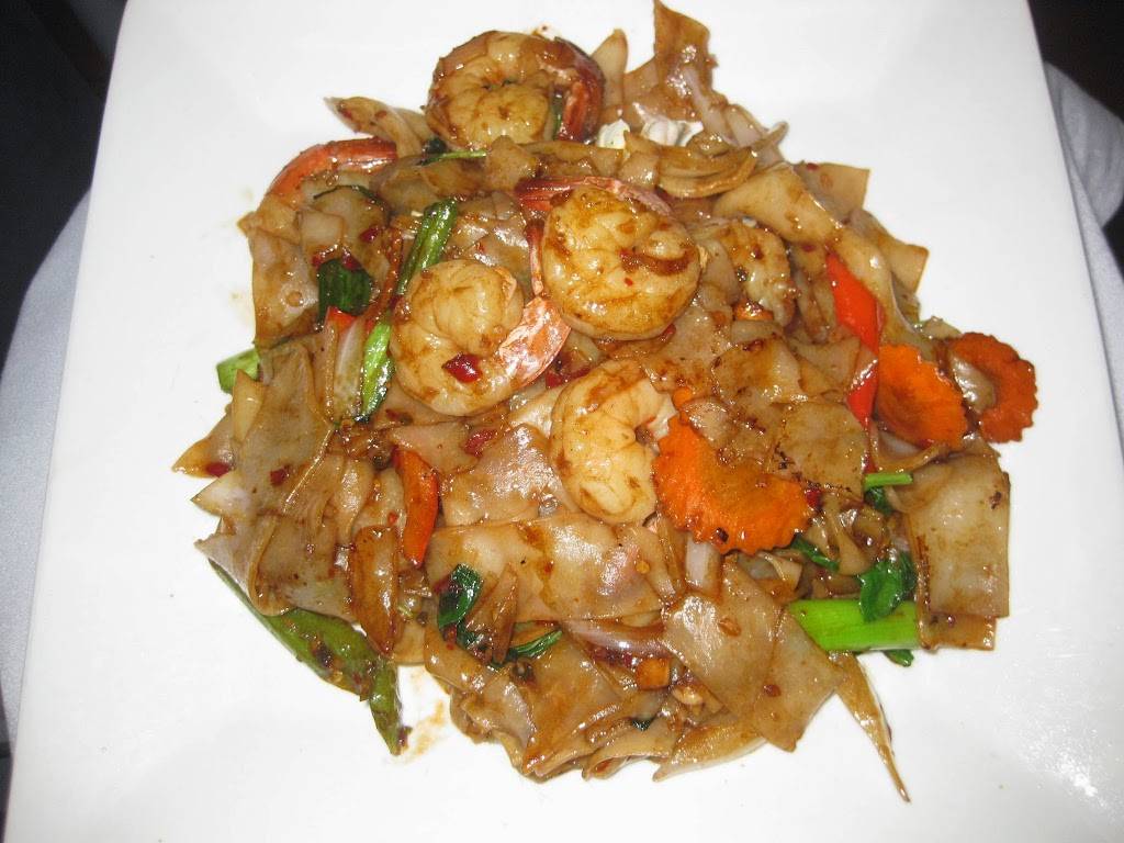 Royals Taste | restaurant | 14232 Bellflower Blvd, Bellflower, CA 90706, USA | 5628668423 OR +1 562-866-8423