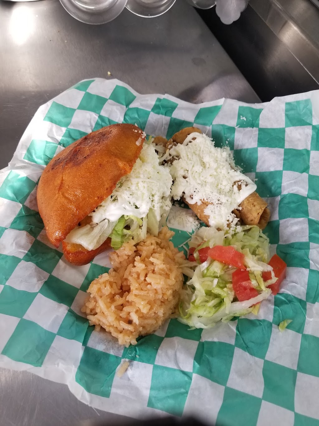 Saritas Mexican Kitchen Food Truck | restaurant | 5908 Old Pearsall Rd, San Antonio, TX 78242, USA | 2103936183 OR +1 210-393-6183