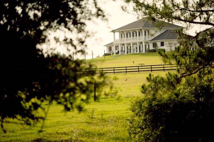 Barrington Hill Weddings and Events | restaurant | 16117 Lake Iola Rd, Dade City, FL 33523, USA | 7276436128 OR +1 727-643-6128