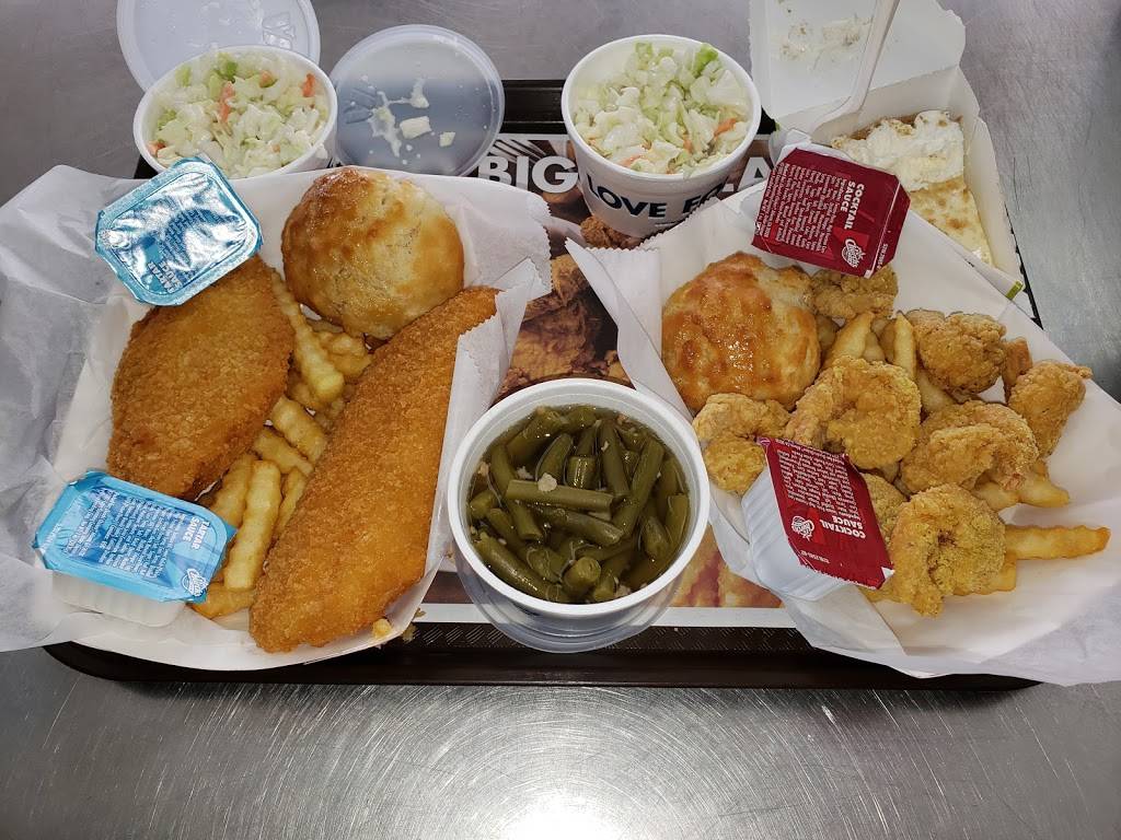Churchs Chicken | restaurant | 824 W San Antonio St, New Braunfels, TX 78130, USA | 8306091100 OR +1 830-609-1100