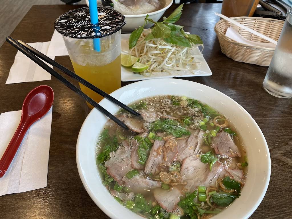 PHO 95 Hai Ky Mi Gia | restaurant | 1601 Willow Lawn Dr Suite 130, Richmond, VA 23230, USA | 8047282919 OR +1 804-728-2919