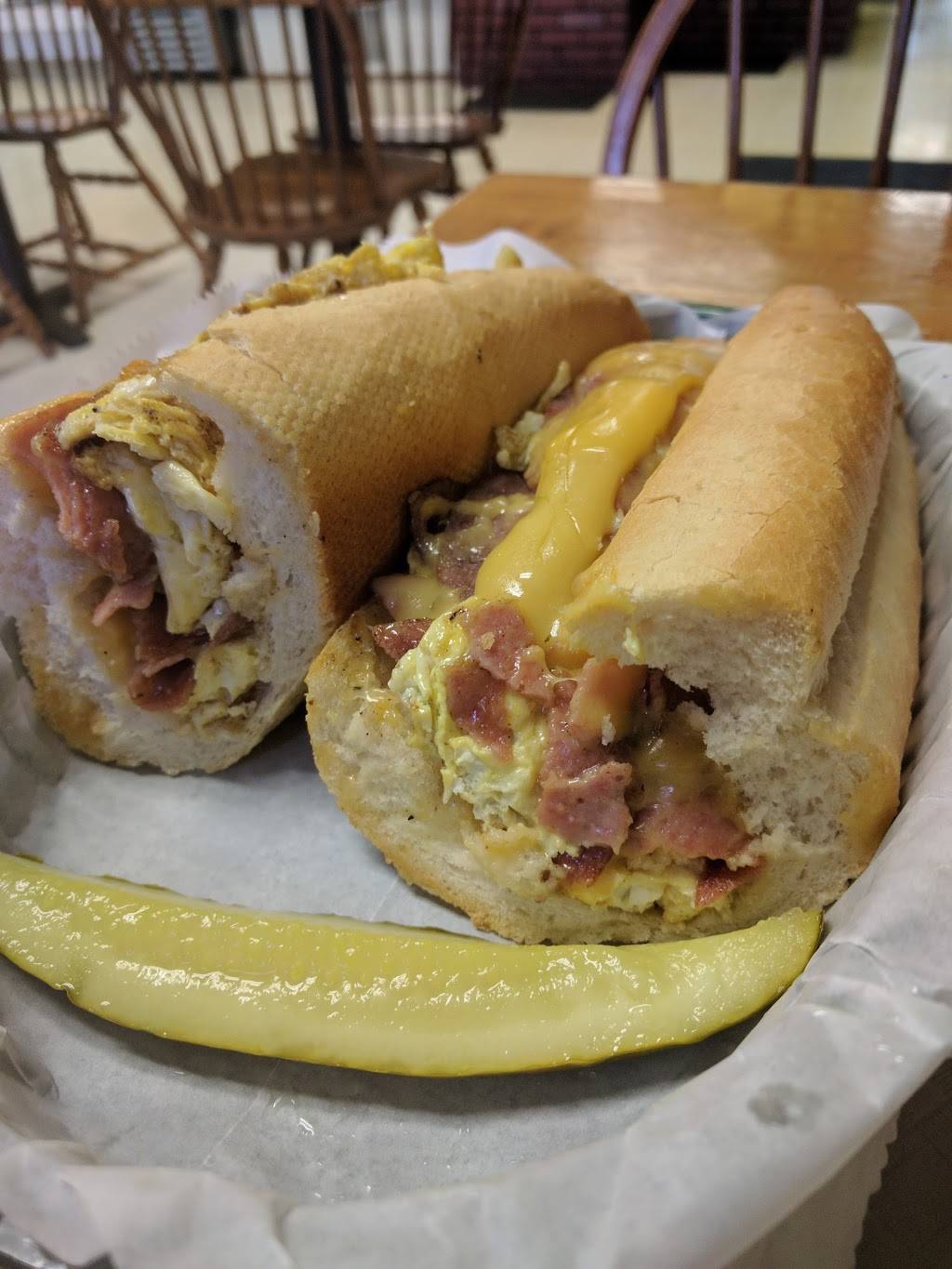 Capras Italian Deli | restaurant | 2640 Willard Dairy Rd, High Point, NC 27265, USA | 3364545975 OR +1 336-454-5975