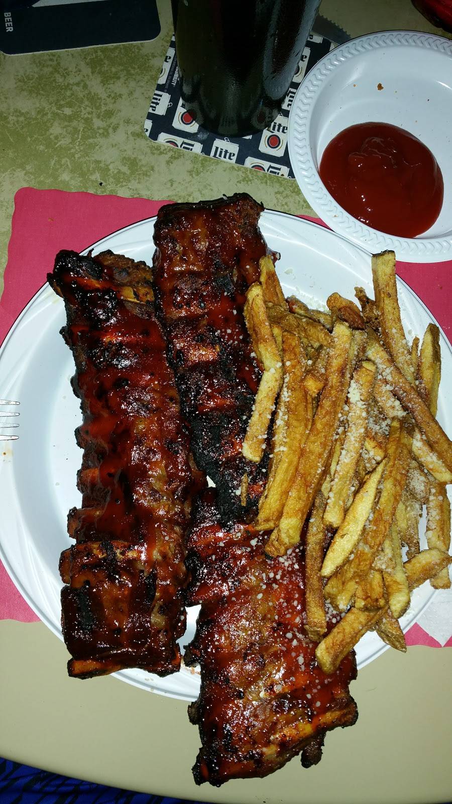 Oh Dennis Saloon & Charcoal House | restaurant | 4301 Douglas Ave, Racine, WI 53402, USA | 2626811715 OR +1 262-681-1715