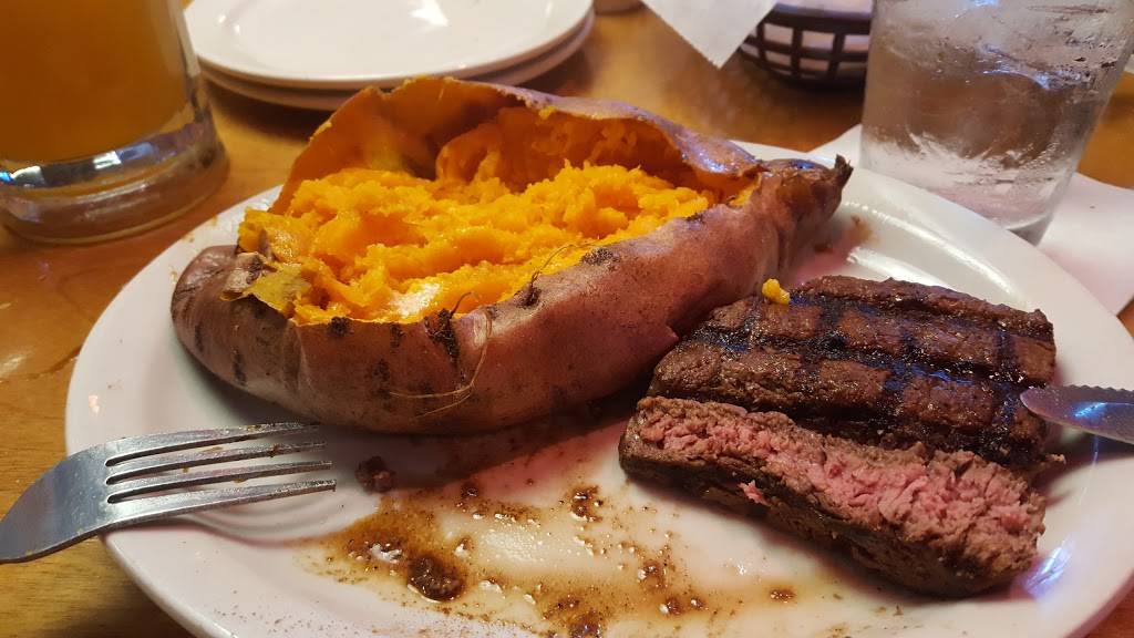 Texas Roadhouse | restaurant | 3001 Old Boynton Road, Boynton Beach, FL 33436, USA | 5617341677 OR +1 561-734-1677