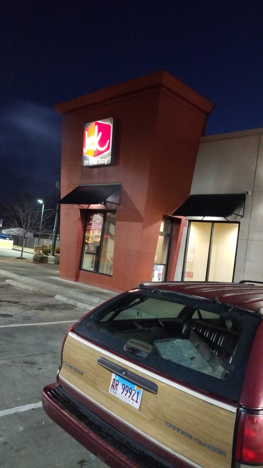 Jack in the Box | restaurant | 3330 Nameoki Rd, Granite City, IL 62040, USA | 6188778884 OR +1 618-877-8884