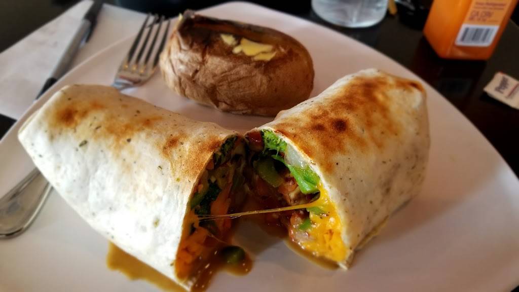 Muscle Maker Grill | restaurant | 4041 E Tremont Ave, Bronx, NY 10465, USA | 7188226991 OR +1 718-822-6991