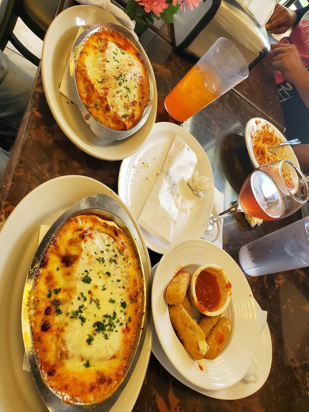 Ferraris Pizza & Italian Restaurant | meal delivery | 15761 SW 152nd St, Miami, FL 33187, USA | 3053784795 OR +1 305-378-4795