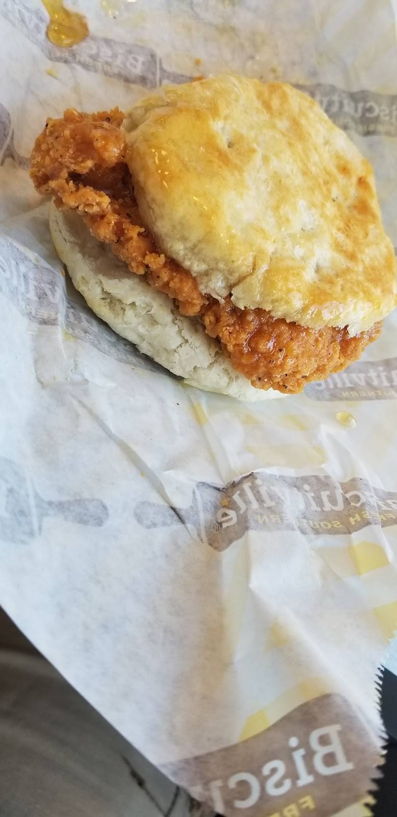 Biscuitville | cafe | 605 Stellata Dr, Fuquay-Varina, NC 27526, USA | 9195776380 OR +1 919-577-6380
