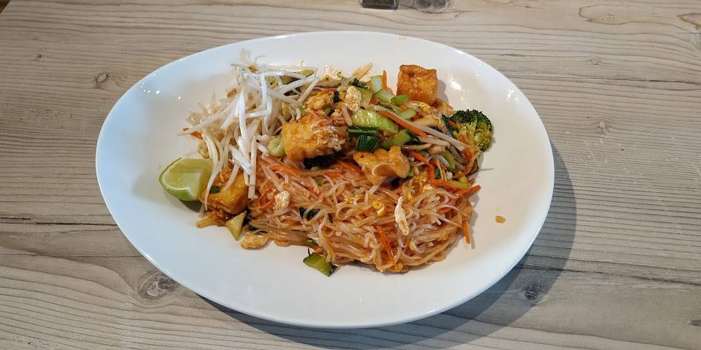 Southeast Mango Viet - Thai Cuisine | restaurant | 5019 Spectrum Way Unit A3, Mississauga, ON L4W 0E4, Canada | 9052821111 OR +1 905-282-1111