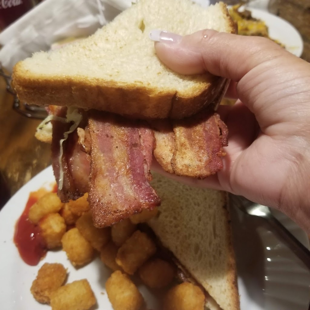 North fork country store | restaurant | 3663 AR-7, Sparkman, AR 71763, USA | 8705741000 OR +1 870-574-1000