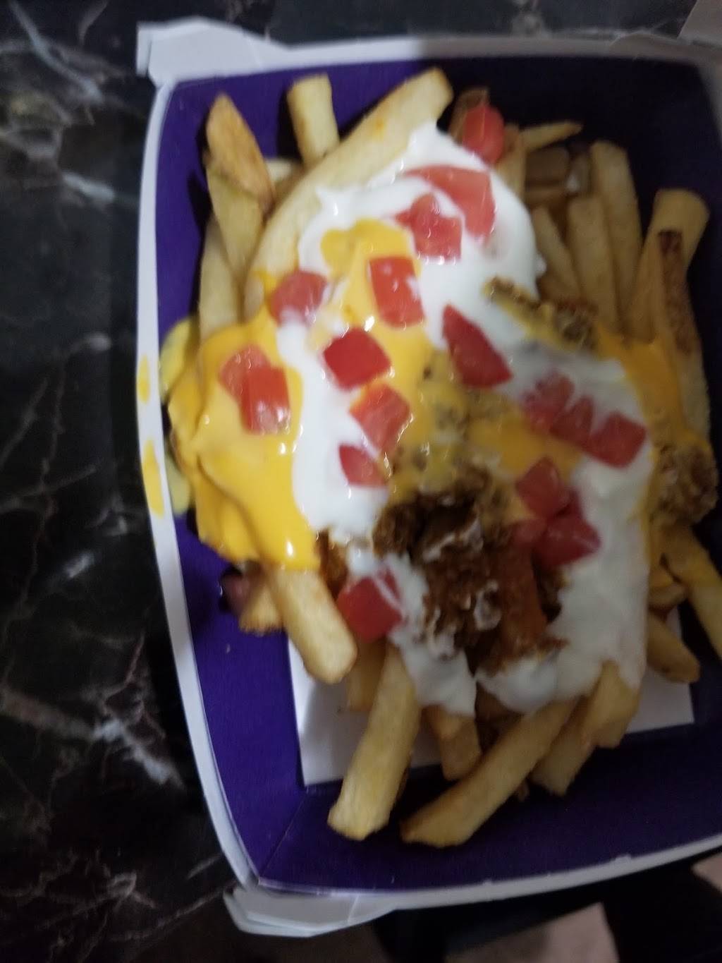 Taco Bell | meal takeaway | 6707 Tecumseh Rd E, Windsor, ON N8T 1E7, Canada | 5199483425 OR +1 519-948-3425