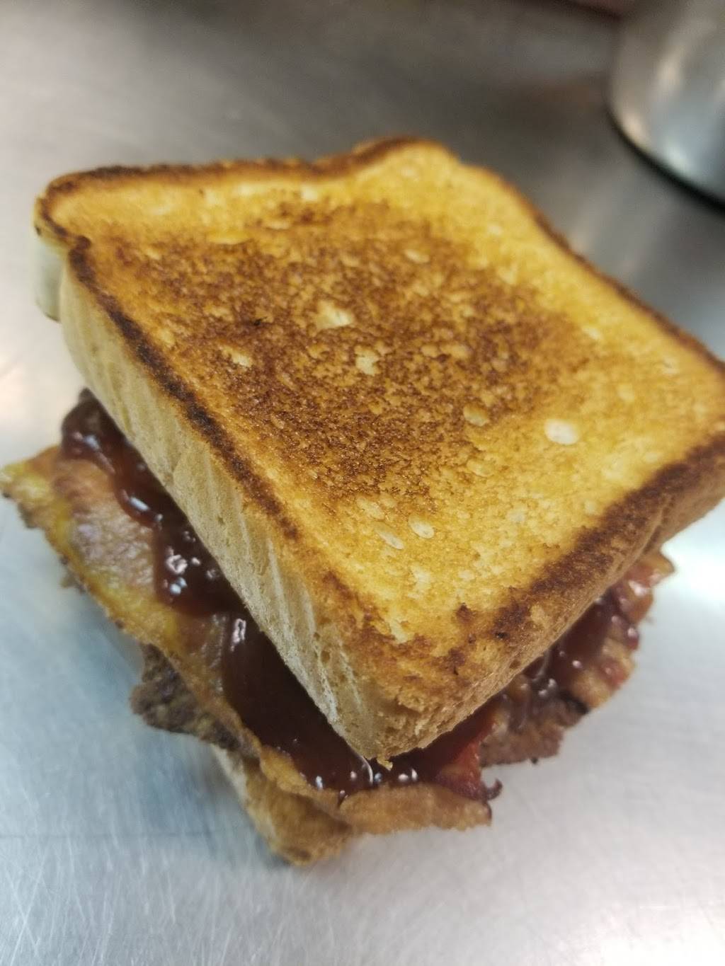 Davids Diner | restaurant | 203 W 5th Ave, Belle Plaine, KS 67013, USA | 6204885332 OR +1 620-488-5332