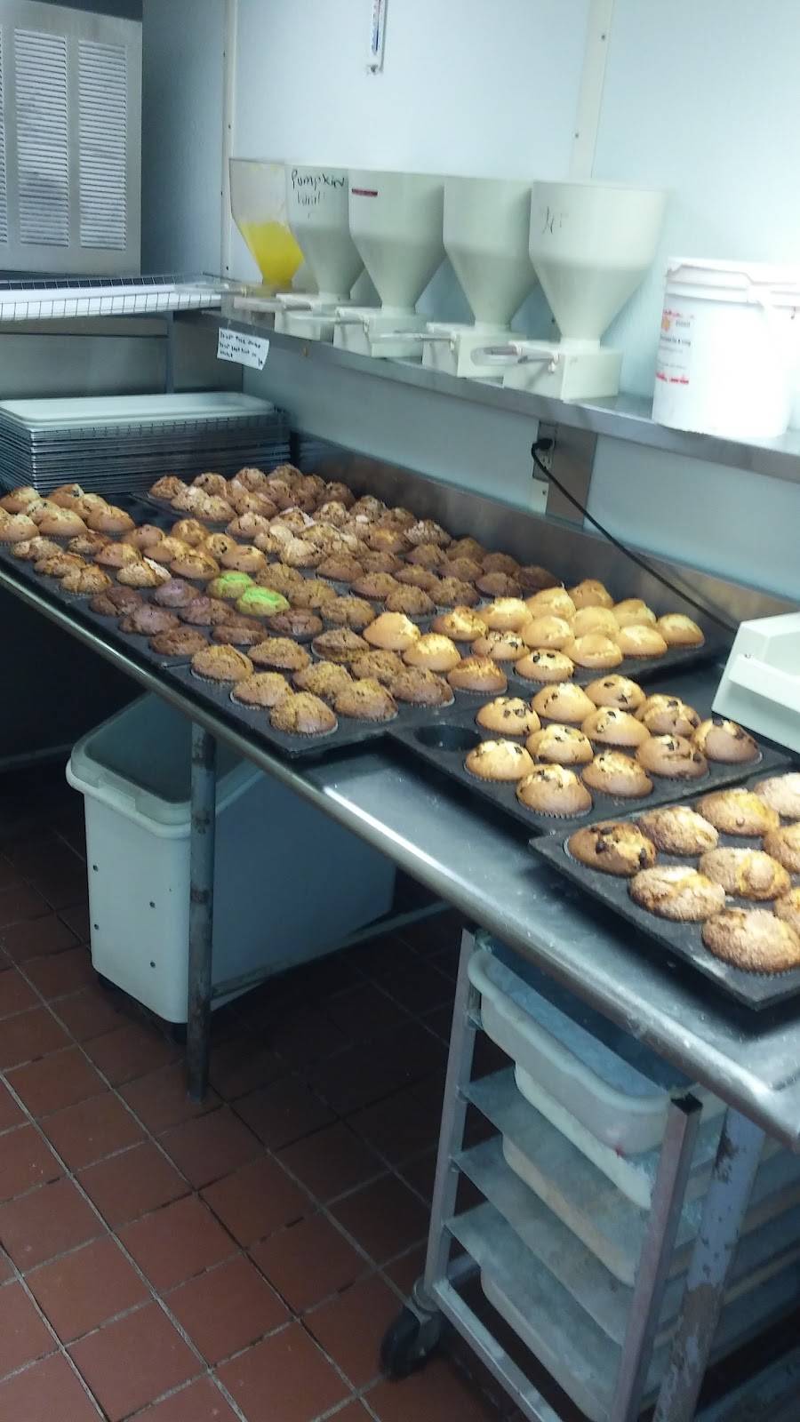 Honey Dew Donuts | bakery | 87 Huttleston Ave, Fairhaven, MA 02719, USA | 5089902100 OR +1 508-990-2100