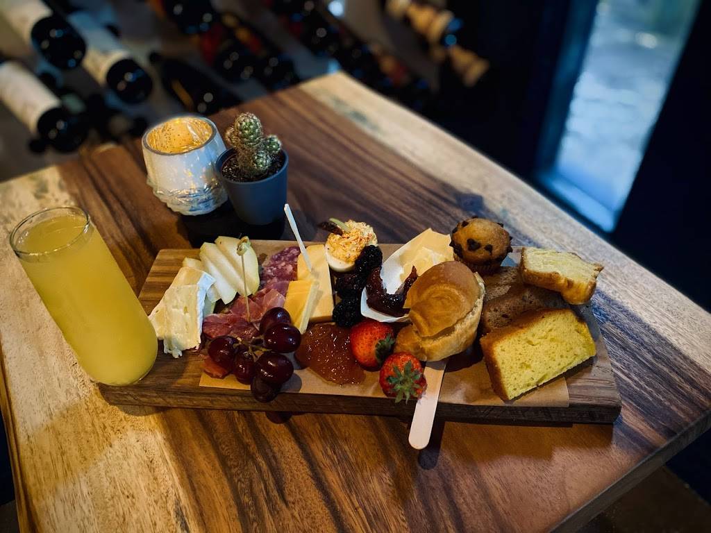 The District | restaurant | 2026 Walnut St, Jacksonville, FL 32206, USA | 9042223442 OR +1 904-222-3442